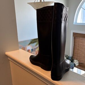 Dirty Laundry Black Quilted Winter Boots